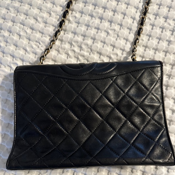 CHANEL cc quilted lambskin full flap crossbody will take best offer - Picture 15 of 17